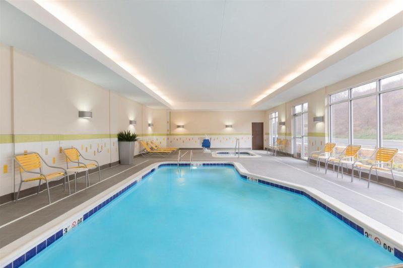 Towneplace Suites By Marriott Pittsburgh Airport/Robinson Township Zewnętrze zdjęcie